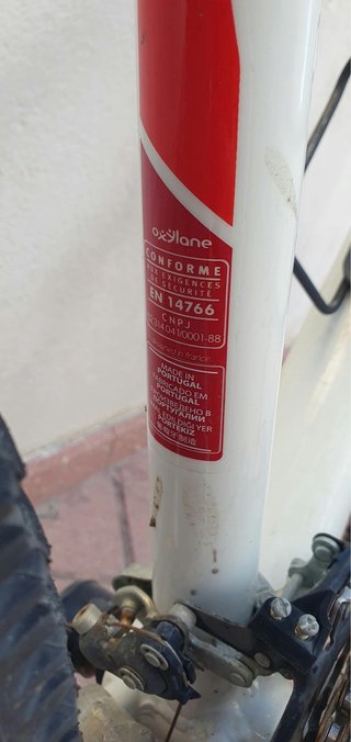 Bicicleta B'Twin Rockrider Blanca