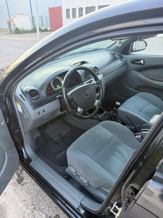 Chevrolet Lacetti Gasolina – Solo 70.000 km