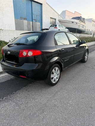 Chevrolet Lacetti Gasolina – Solo 70.000 km