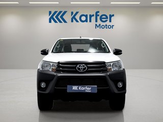 Toyota Hilux 2.4 D-4D Cabina Doble GX