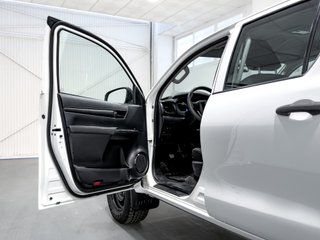 Toyota Hilux 2.4 D-4D Cabina Doble GX