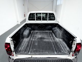 Toyota Hilux 2.4 D-4D Cabina Doble GX