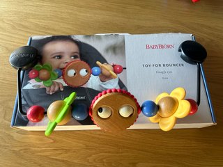 Juguete para hamaca BabyBjorn Ojitos Traviesos