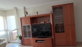 Mueble de comedor madera y cristal No se envía