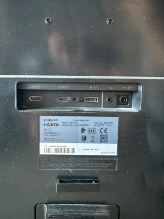 Samsung modelo U28E590D