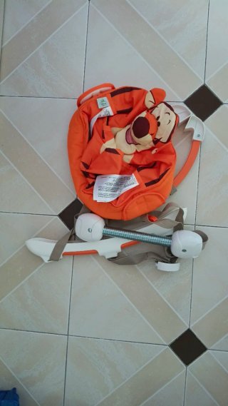 Saltador de puerta para bebes