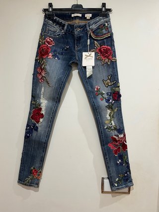 Pantalones Fracomina bordados flores