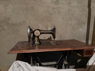 Maquina de cosir Wertheim