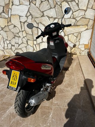 Moto de 49cc Suzuki ux50 zillion katana