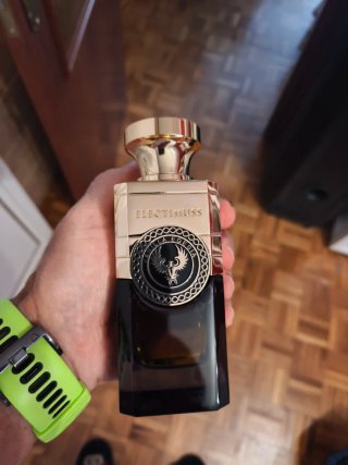 Electimuss Vanilla Edesia Perfume Negro Dorado