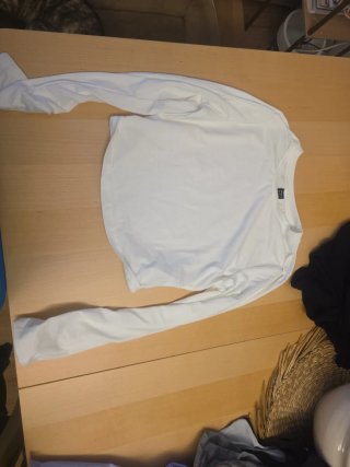 Camiseta SHEIN manga larga blanca