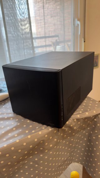 Caja NAS mini-itx Fractal Node 304