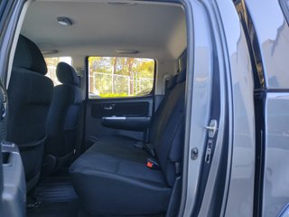 Toyota Hilux 3.0 D-4D Cabina Doble VX