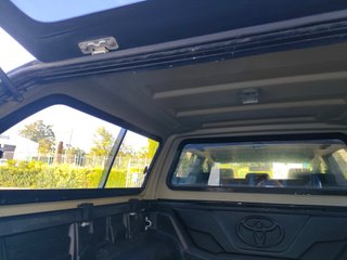 Toyota Hilux 3.0 D-4D Cabina Doble VX