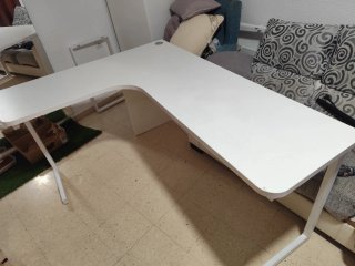 Muebles de oficina y hoga, Escritorio y comodas