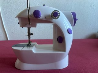 Mini Maquina de coser portatil