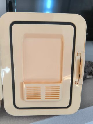 Mini Nevera Portatil CREATE Estilo Retro practica