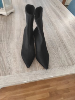 Botines negros de tacón