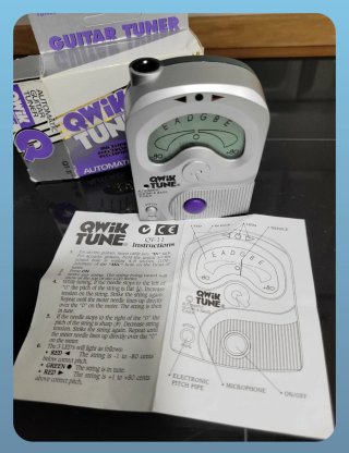 Afinador QwikTune Guitarra y Bajo Automático
