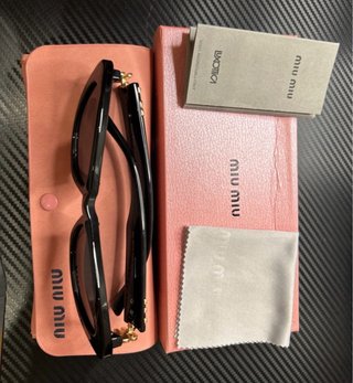 Gafas de sol Miu Miu MU 09YS Negras