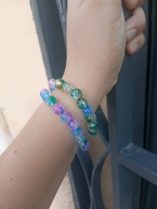 Pareja de pulseras acrílicas efecto cristal aurora