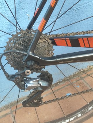 Bicicleta de carretera Berria Belador 2018