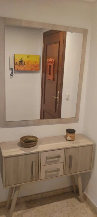 Recibidor Entrada Madera y Mimbre