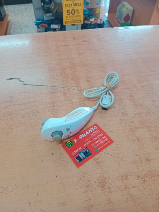 MANDO NUNCHUCK WII COMPATIBLE