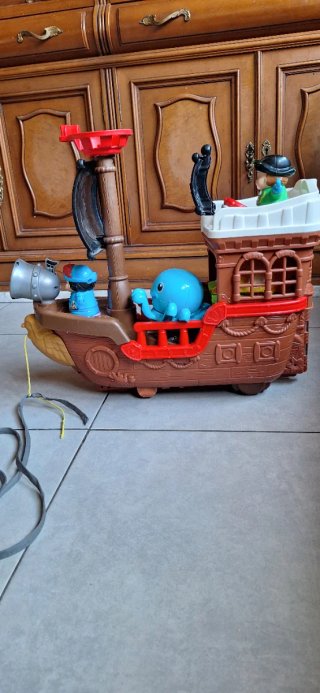 Barco Pirata Juguete con Figuras