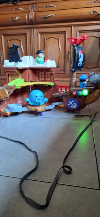 Barco Pirata Juguete con Figuras