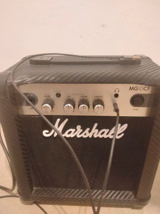 Amplificador Guitarra Marshall MG10CF