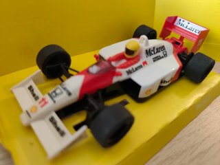 Scalextric McLaren F1