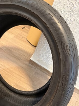 Neumático Goodyear 215/45R17 91Y