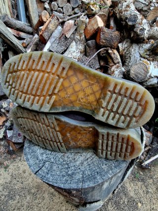 Stivali Dr. Martens Marroni