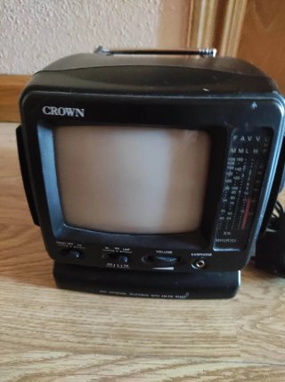 Mini TV y Radio Portátil Crown
