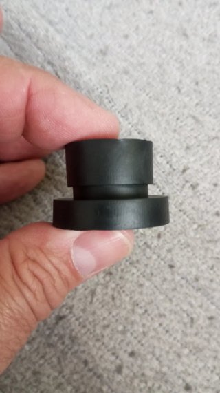 Gomas Tapa Motor Ford (4 unidades).