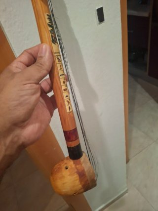 Violín Egipcio para Restaurar
