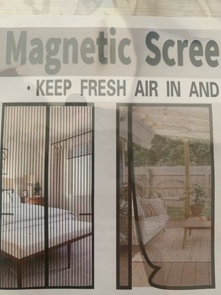 Mosquitera magnética para puerta
