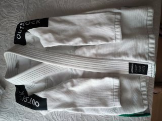 Kimono BJJ Outshock Niño Blanco y Verde