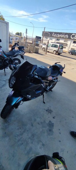 Hyosung GT650R EFI 2012 - Carnet A2