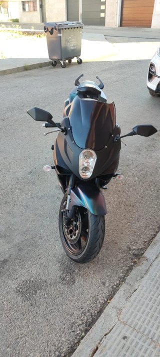 Hyosung GT650R EFI 2012 - Carnet A2