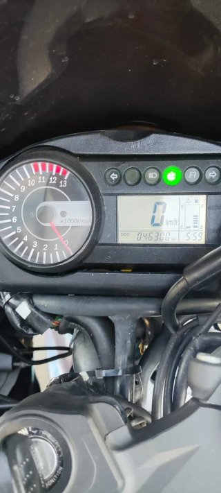 Hyosung GT650R EFI 2012 - Carnet A2