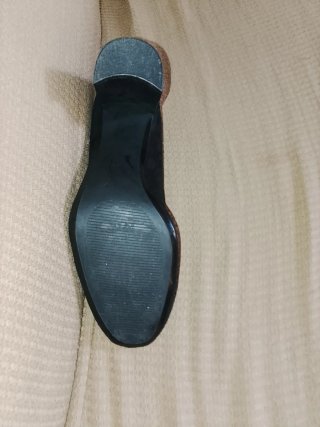 Tacón negro talla 39