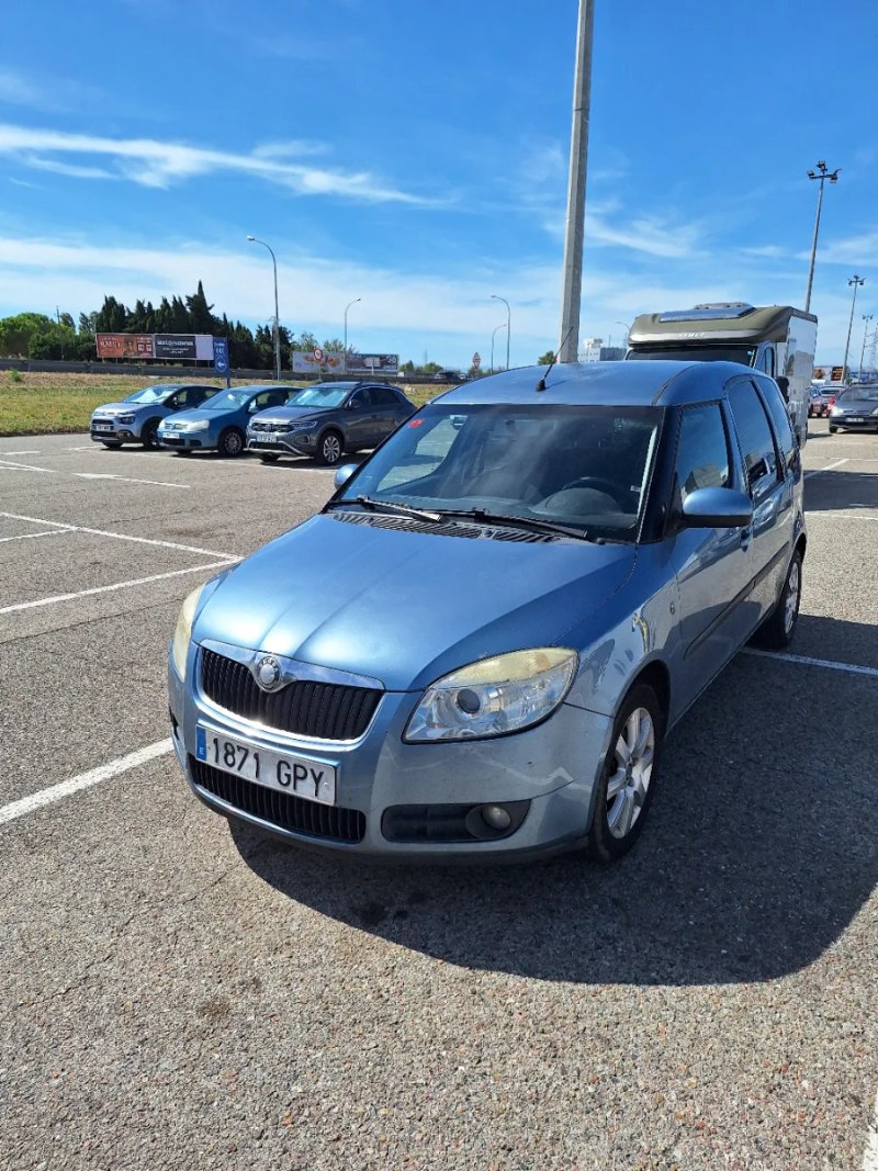 Škoda Roomster 1.9 TDI Scout 2009, foto 2
