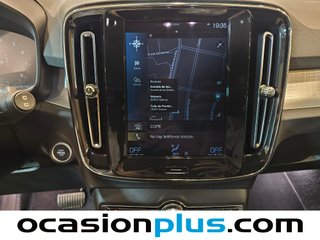 Volvo XC40 T2 Core Auto 95 kW (129 CV)
