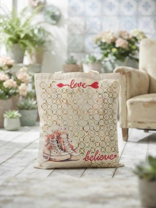 Bolso Tote Zapatillas Decoradas Love Believe