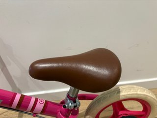 Bicicleta de equilibrio B'TWIN rosa