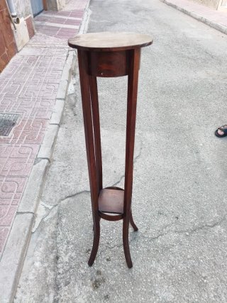 Perchero antiguo y 2 rinconeras madera