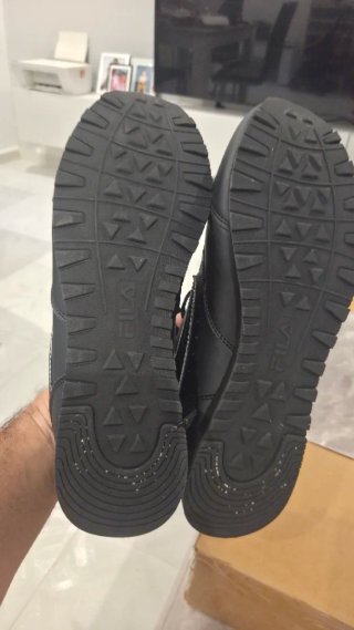 Zapatillas Fila Negras