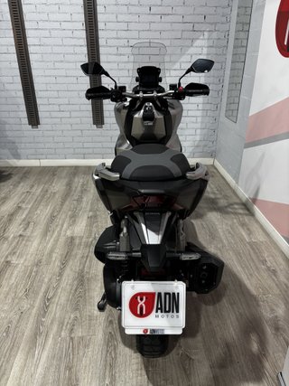 Honda ADV 350 2023 Maxi Scooter